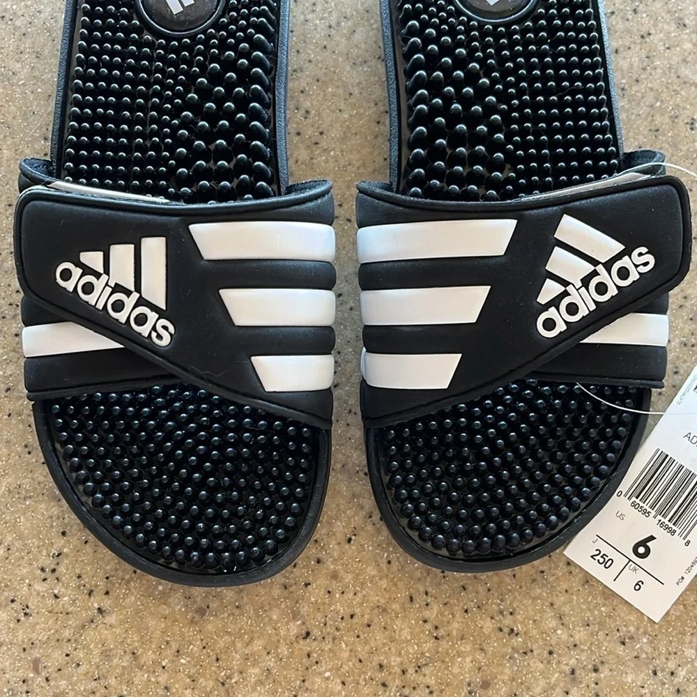 Brand New Adidas 3-Stripe Black & White Adjustable Strap Sport Slides Sandals